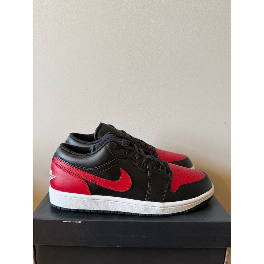 Air Jordan 1 Low Black Varsity Red 553558-067 Men’s Size 8